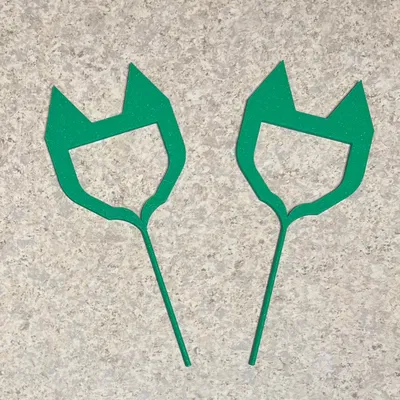 Giá Đỡ Cây Hình Ba Lá