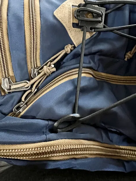 Điểm Gắn - Kết nối dây bungee/dây co giãn/dây dù vào ba lô - Image 1