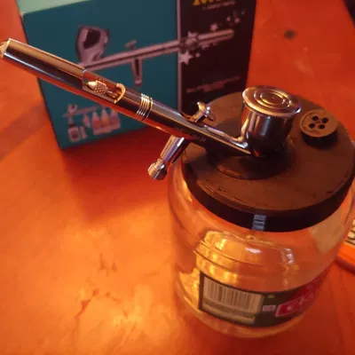 Phụ kiện nắp hũ rửa cọ Iwata Eclipse HP-CS