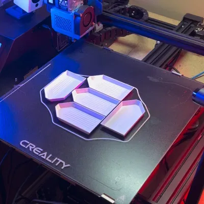 Hộp Đựng Kim Cương Đá và Các Vật Dụng Khác