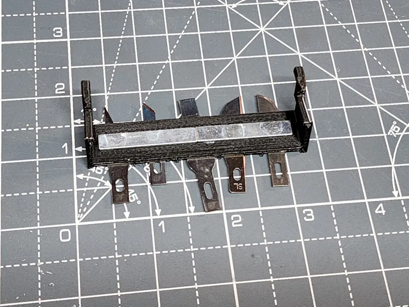 Giá đỡ dao X-Acto gắn bảng Pegboard - Image 2