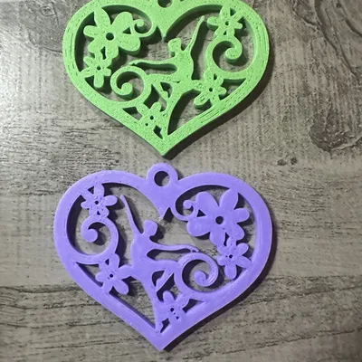 Móc Khóa Trái Tim Vũ Công - Thể Dục Dụng Cụ