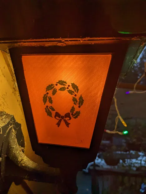 Tấm kính đèn hiên nhà mừng lễ - Vòng nguyệt quế Holly - Image 1