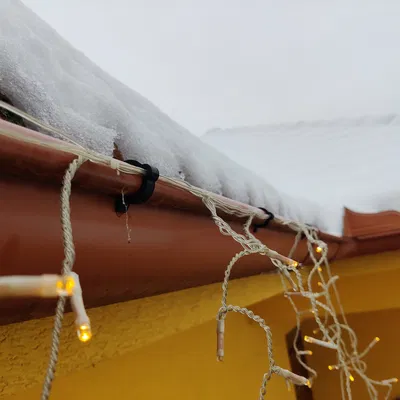 Pát Đèn LED Cho Máng Xối 2cm