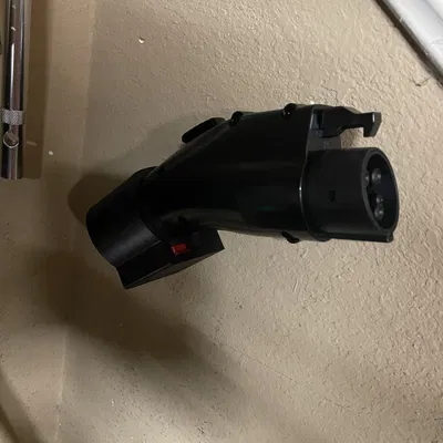 Giá Treo Bộ Chuyển Đổi Tokreal Tesla sang J1772