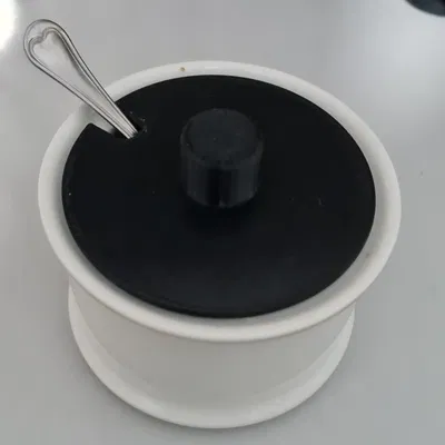 Nắp bình đường có lỗ cắm muỗng