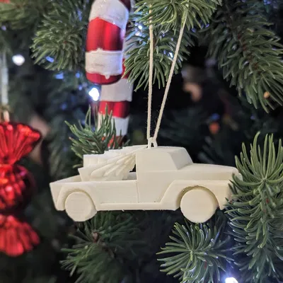 Xe Tải Nhỏ Chở Cây Thông Noel