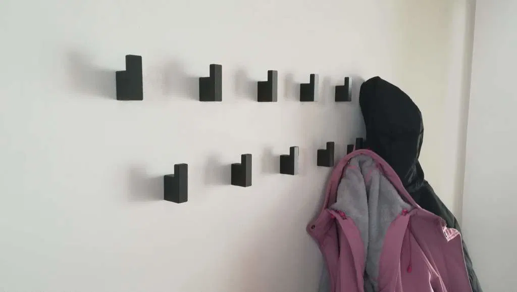 Móc treo đồ đơn giản - Image 1