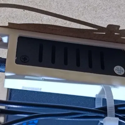 Giá đỡ / Gắn KVM dưới bàn