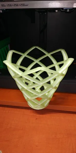 Đế Đèn Lithophane Có Lỗ Cắm E27 và E14 - Image 10