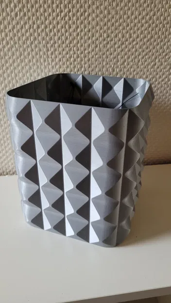 Thùng rác hình chữ nhật (Chế độ Vase) - Image 1