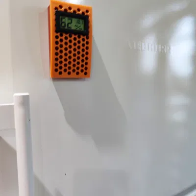 Hộp Đo Độ Ẩm Treo Tường