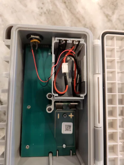 Flume 2 Có Nắp Chặt và Dùng Pin Nối Dây - Image 1