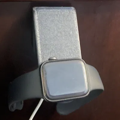 Giá Treo Sạc Apple Watch Dán Tường