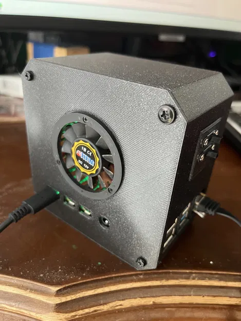 Hộp Raspberry Pi 4 có công tắc quạt và đèn LED - Image 2