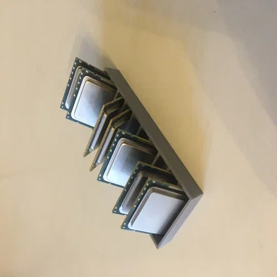 Giá Đỡ CPU Lưu Trữ