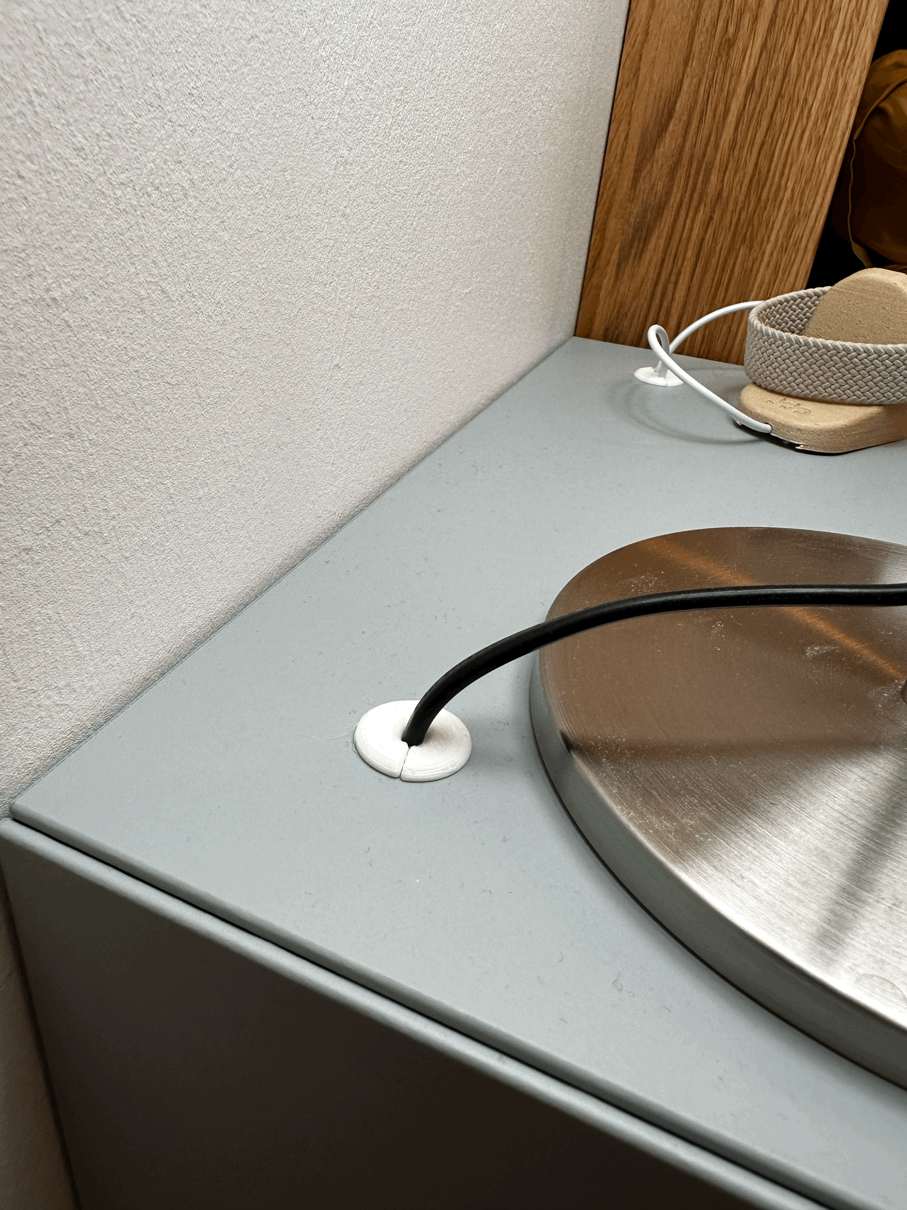 Nắp Luồn Dây Cáp Mỏng - Thumbnail 2