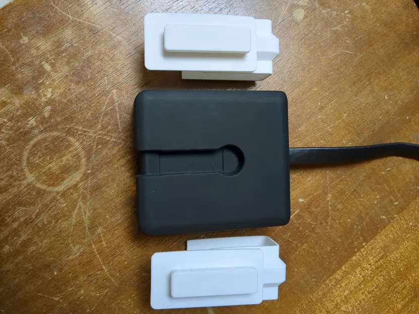 Kẹp Bàn Có Đế Gắn USB-C Hub Cable Matters - Image 2