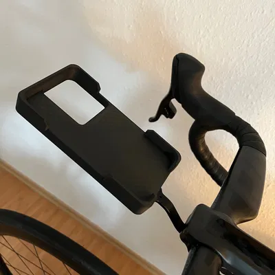 Giá đỡ Wahoo cho iPhone 13 Pro có ốp lưng