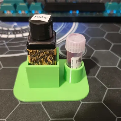 Chân Đế Đựng Chai Mực Diamine (Có Chỗ Cắm Ống Mực Thử)