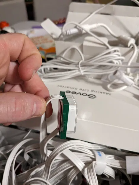 Ngàm Cố Định Đèn Govee Ngoài Trời Vĩnh Viễn 30mm - Image 1