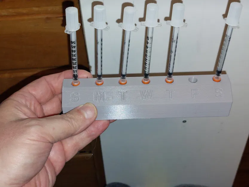 Hộp Đựng Ống Tiêm Theo Ngày, Nay Có Phiên Bản B.I.D. - Image 1