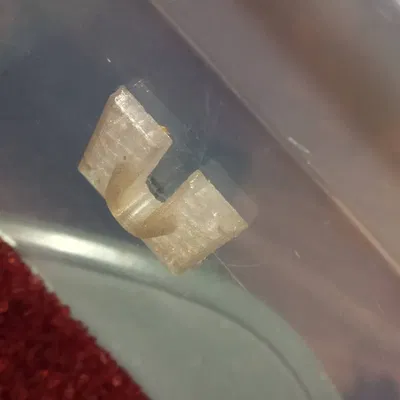 Giá đỡ có thể tùy chỉnh cho thanh cuộn dây trong hộp đựng filament