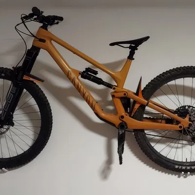 Giá đỡ xe đạp treo tường