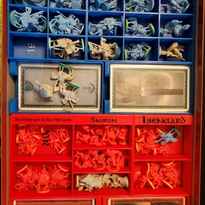 Khay đựng War of the Ring bản 2 có nhãn dập nổi