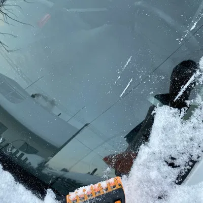 Dụng cụ cạo băng