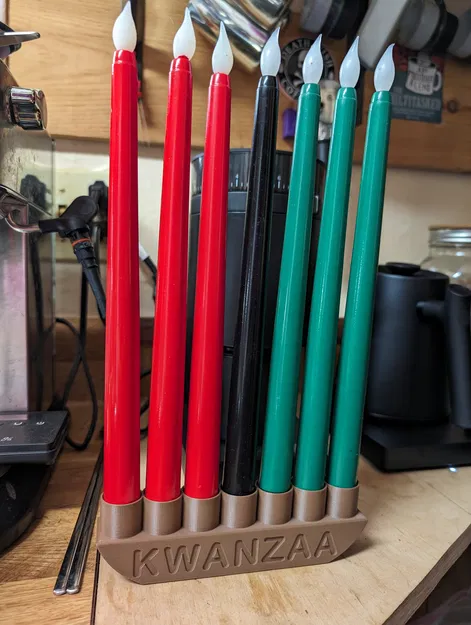 Kệ Nến Kwanzaa (Kwanzaa Kinara) - Image 1
