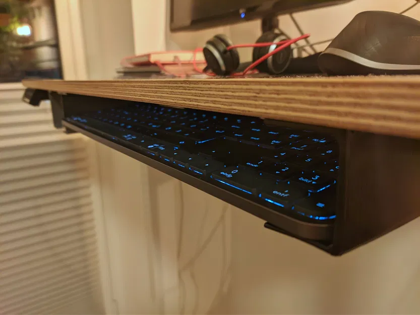 Giá Đỡ Gắn Bàn Tùy Chỉnh Được - Image 1