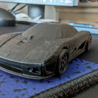 Mô hình Koenigsegg CCX với bánh xe in liền quay được