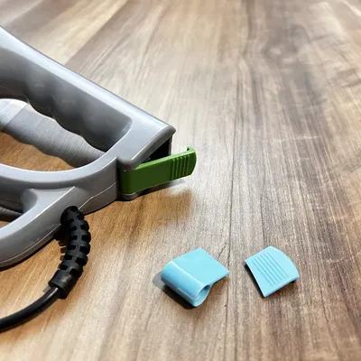 Kẹp Nối Ống Nối Dài Máy Hút Bụi Tzumi ionvac