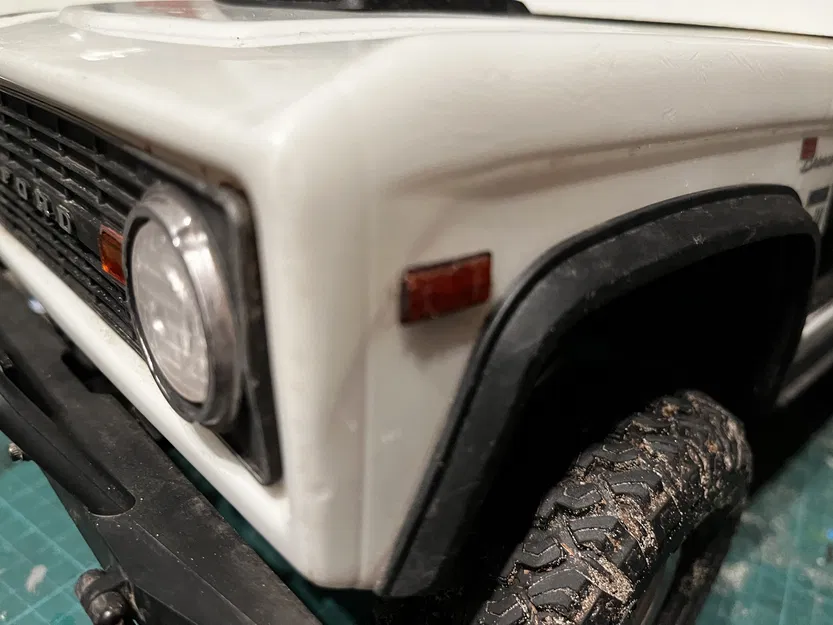 Đèn xi nhan hông xe Axial Early Bronco - Image 2