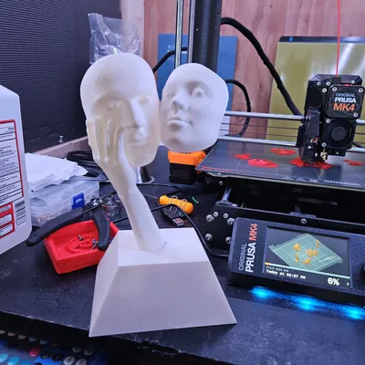 Tượng Hai Khuôn Mặt Nam Nữ