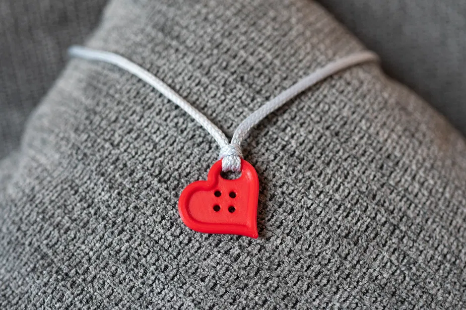 Mặt dây chuyền - Nút áo may mắn - Image 2