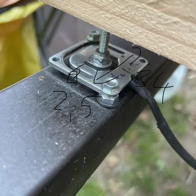 Giá đỡ cảm biến cân ong