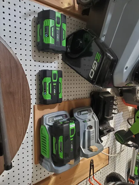 Giá Treo Pin Ego Lên Bảng Ghim - Image 3