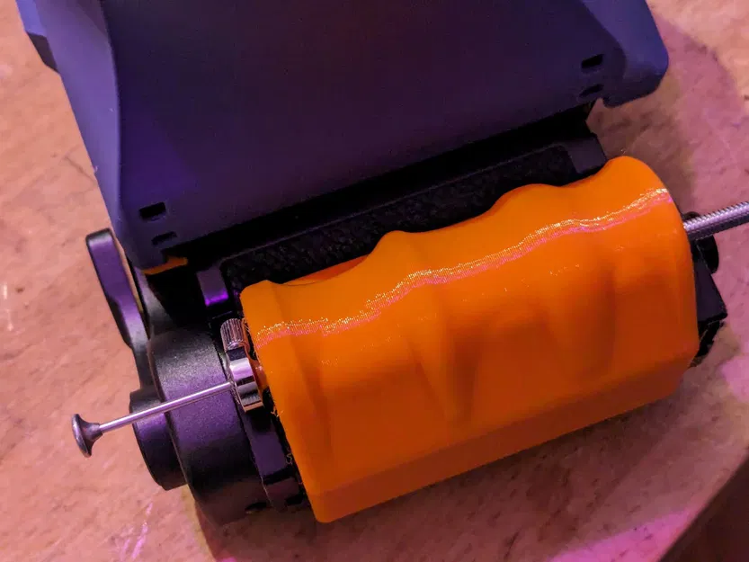 Tay cầm và nút bấm cáp máy ảnh Mamiya Press - Image 1