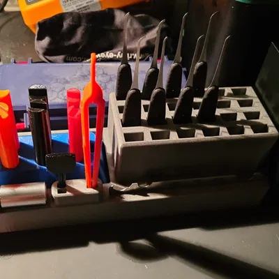 Trạm Rọc Khóa/Giá Đỡ Móc Khóa Locksport