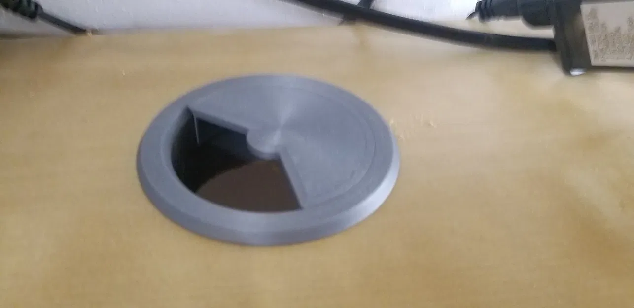 Ống Luồn Dây Cáp 68mm Cho Bàn Dày 30mm - Image 2