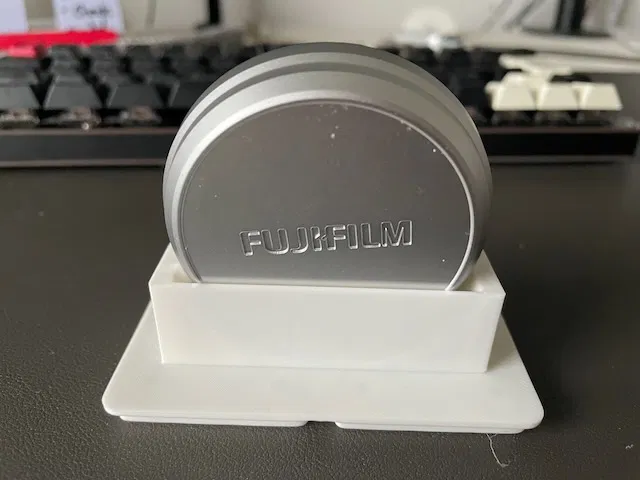 Giá đỡ nắp ống kính Gridfinity Fuji x100v - Image 1