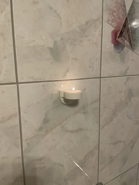 Chân Nến Phòng Tắm Gắn Gạch - Image 1