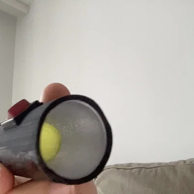 Đèn pin sạc lại được