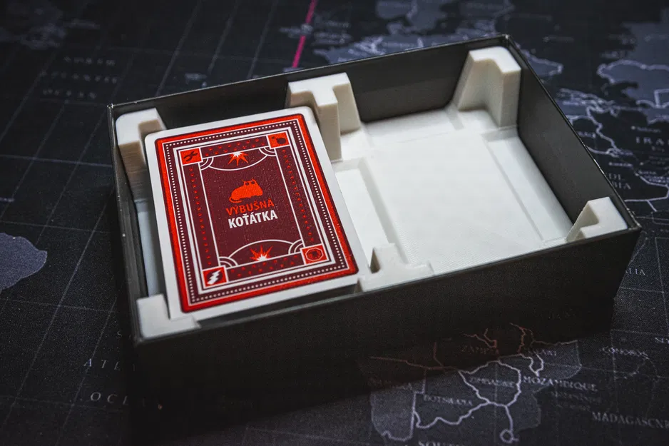 Hộp Đựng Card Game Exploding Kittens - Image 1