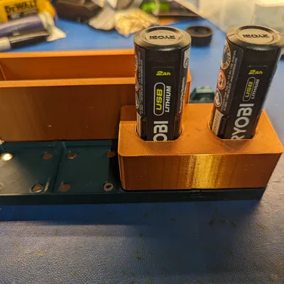 Giá đỡ pin Ryobi 4V cho Gridfinity 1x2x4