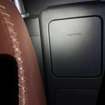 Lẫy hộp đồ trung tâm phía sau cho Audi TT