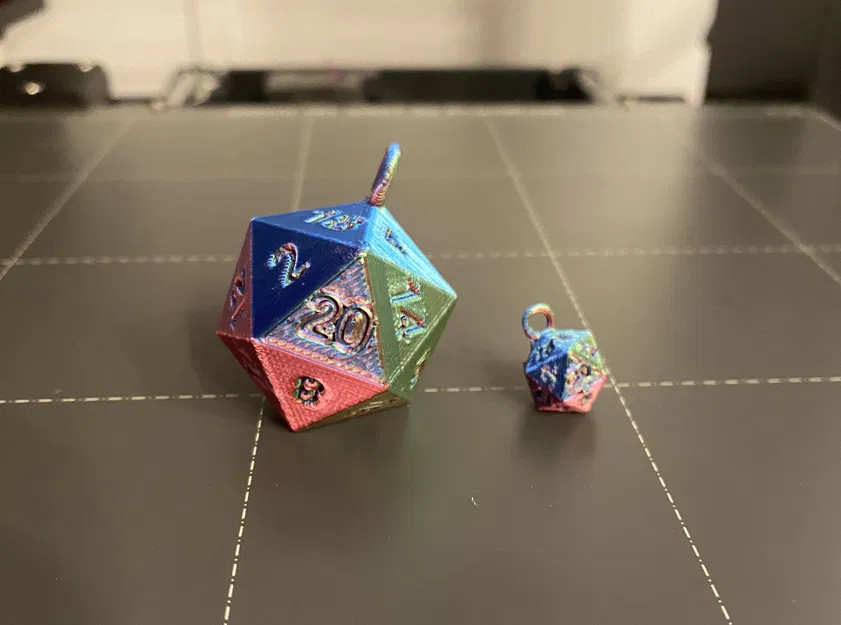 Mặt Dây Chuyền và Bông Tai Hình D20 - Image 1