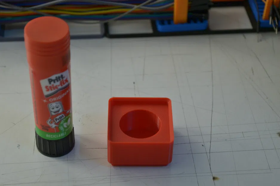 Giá đỡ Cây keo Dán Gridfinity 1x1 (Size Pritt 20g) - Image 3